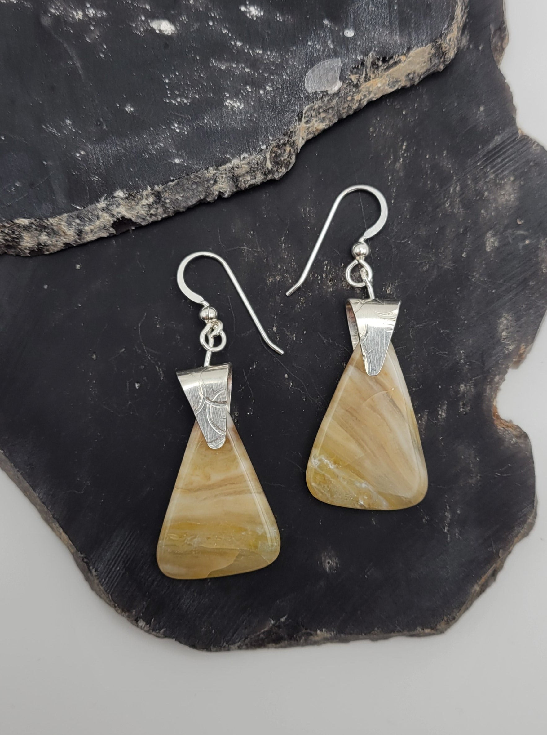 Golden popular agate earrings